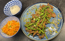 Wołowina z imbirem i cebulą